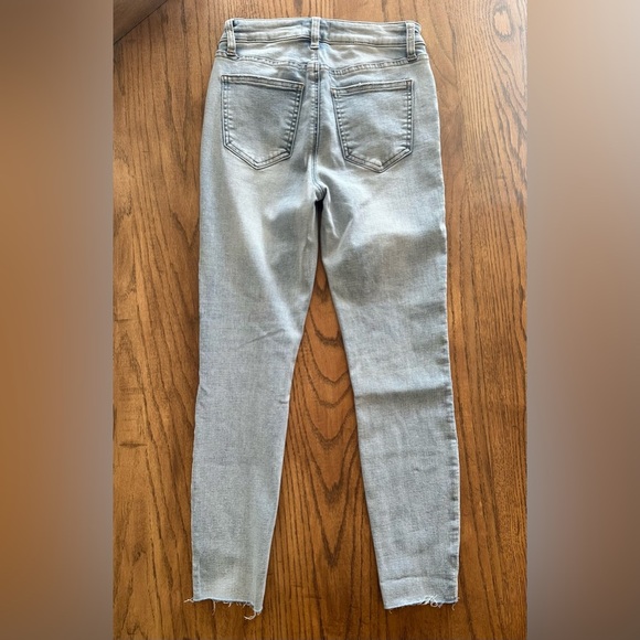 NWT Pistola Arielle Skinny Scissor Cut Hem Jean Raw Hem No Pressure Wash Sz 26 - Picture 12 of 13